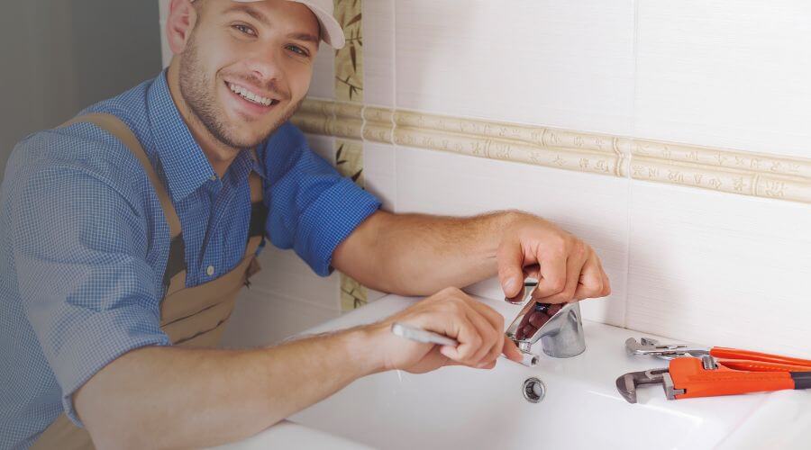 Expert burst pipe repair services in Fort Recovery, OH